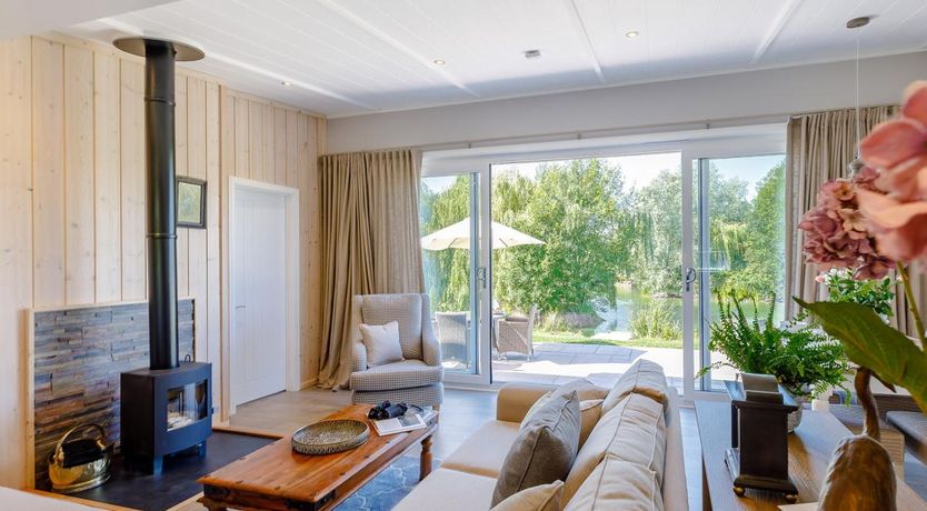 Photo of 2 Bed in Ashford Bowdler