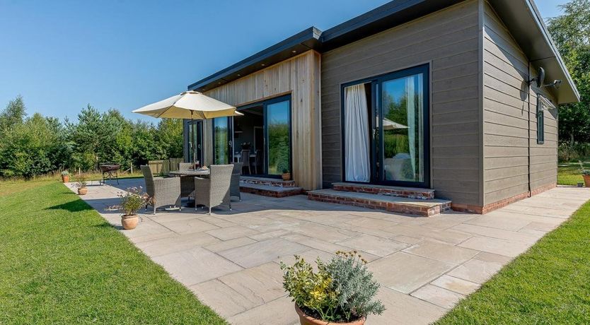 Photo of 2 Bed in Ashford Bowdler