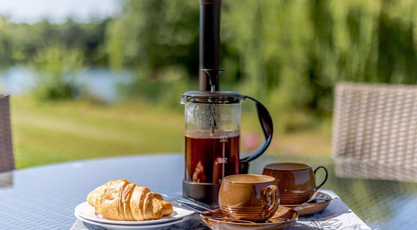 Photo of 2 Bed in Ashford Bowdler