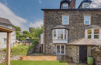 2 Bed in Windermere Apartment