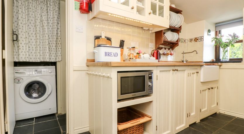 Photo of Gurnard's Cottage