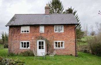 Wolvesacre Mill Cottage Holiday Cottage