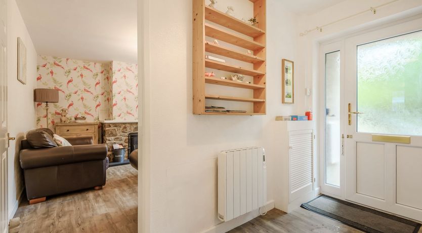 Photo of 8 Glan Ysgethin