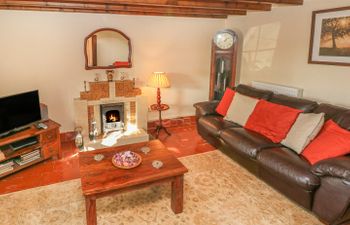 Ffynnondici Farmhouse Holiday Cottage