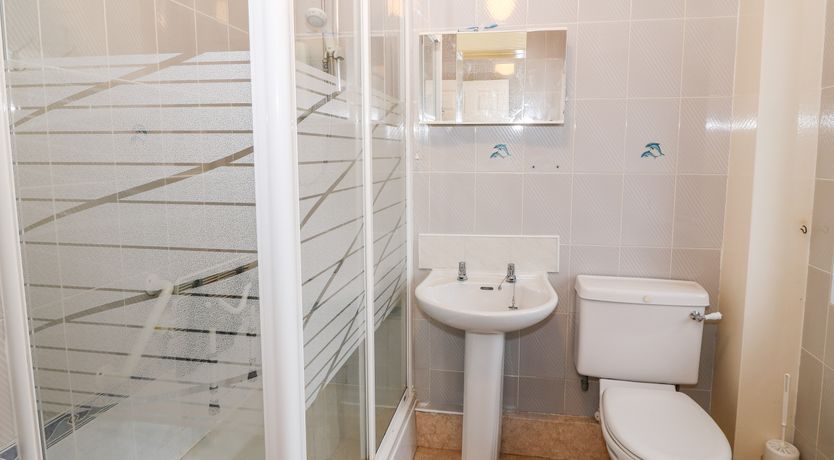 Photo of 4 Ty Rhosyn