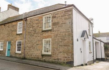 21 Alverton Street Holiday Cottage