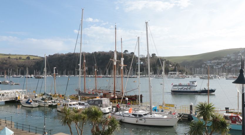 Photo of 2 Embankment House