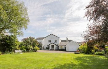 The White House Holiday Cottage