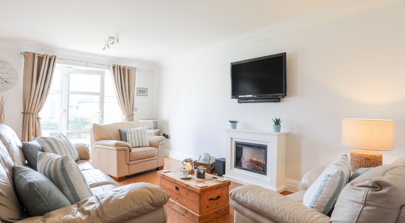 Photo of Y Gyfrinach