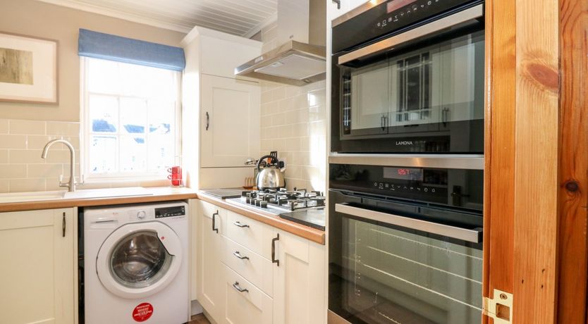 Photo of 1 The Cross