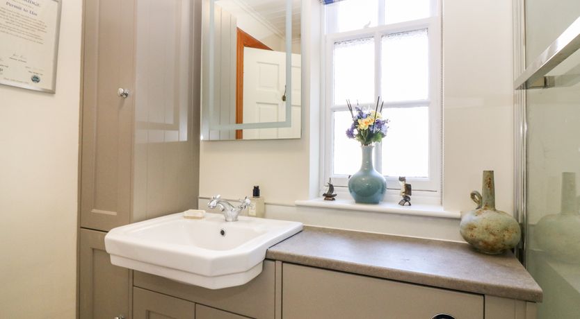 Photo of 1 The Cross