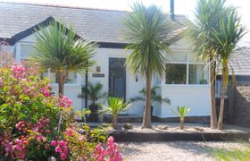 Photo of cottage-in-church-bay