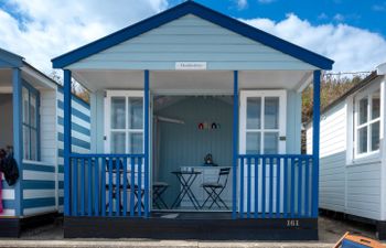 Doubledays Beach Hut Holiday Cottage