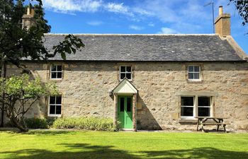 House in Moray Holiday Cottage