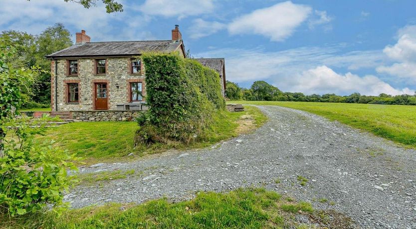 Photo of 3 Bed in Bancyffordd