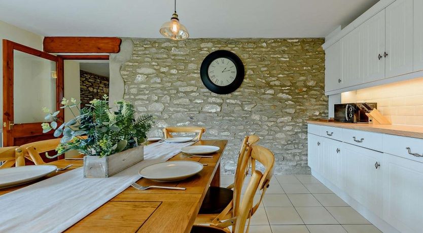 Photo of 3 Bed in Bancyffordd