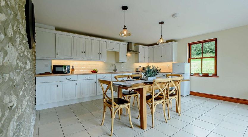 Photo of 3 Bed in Bancyffordd