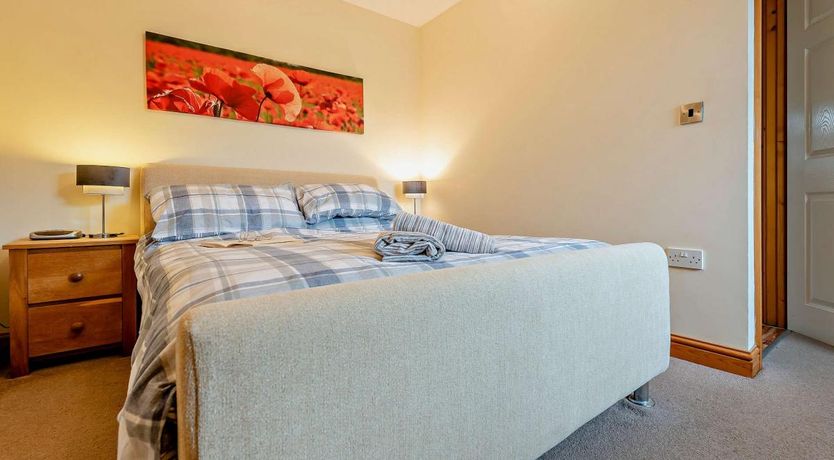 Photo of 4 Bed in Capel Seion