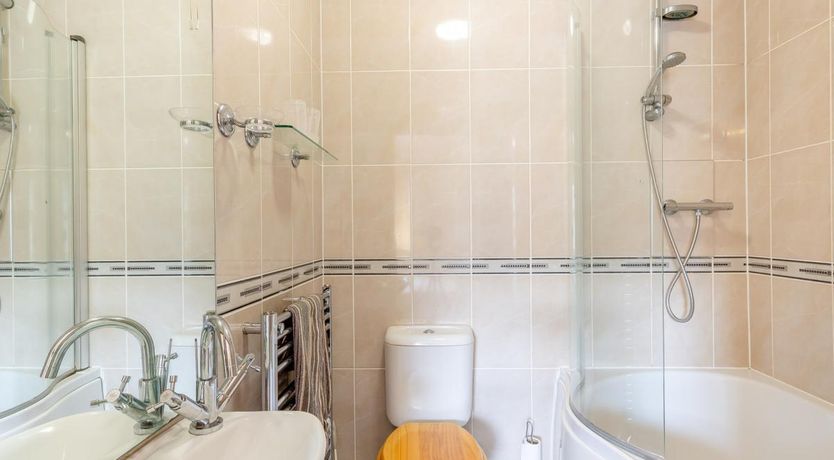 Photo of 2 Bed in Capel Seion