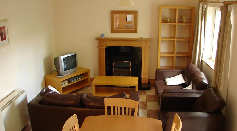 Photo of Coisceim Village