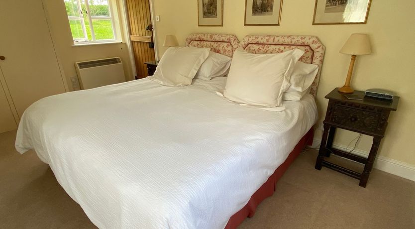 Photo of Oke Apple Cottage