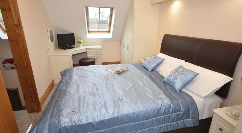 Photo of 1 Bed in Charmouth