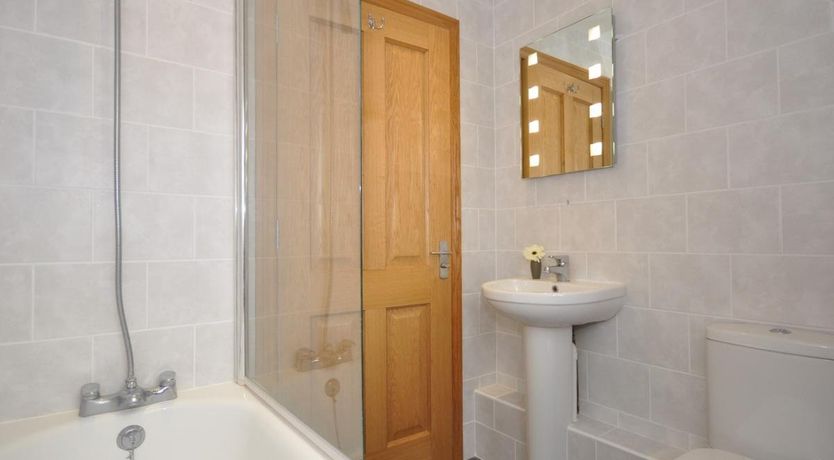 Photo of 1 Bed in Charmouth