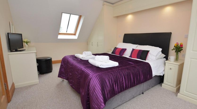 Photo of 2 Bed in Charmouth