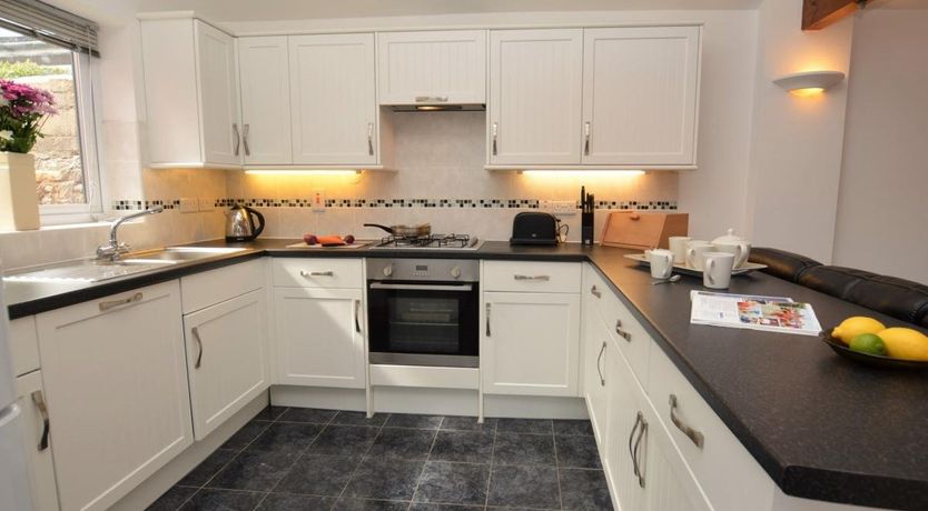 Photo of 2 Bed in Charmouth