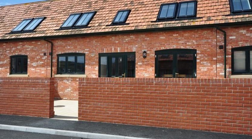 Photo of 2 Bed in Charmouth