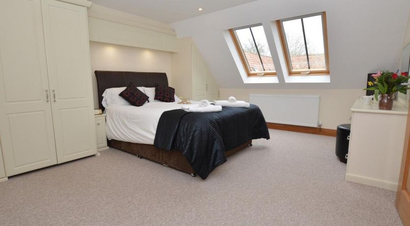 Photo of 3 Bed in Charmouth