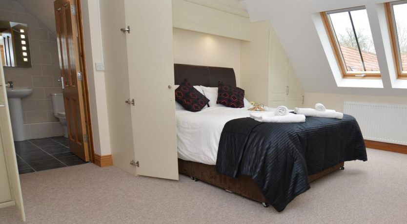 Photo of 3 Bed in Charmouth