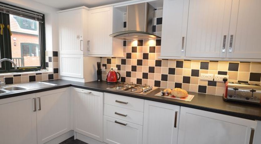 Photo of 4 Bed in Bridport