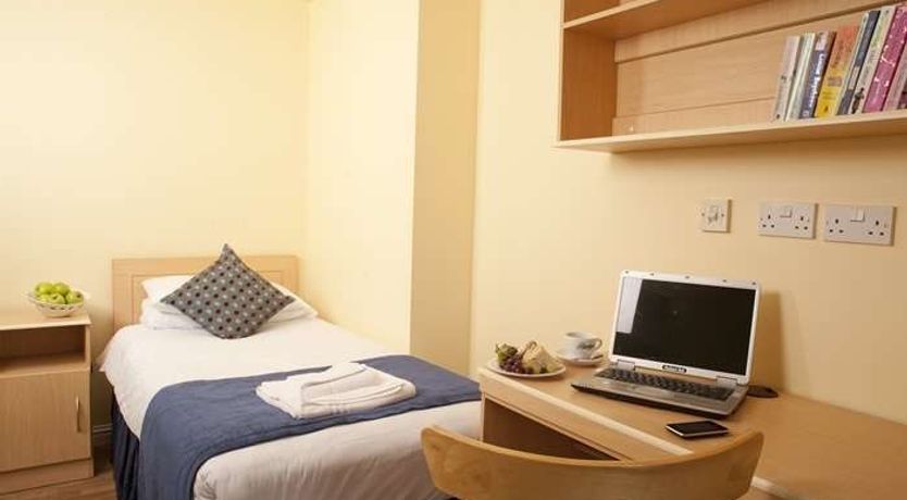 Photo of Menlo Park Apartments 1