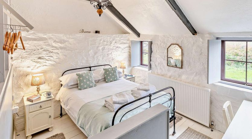 Photo of 1 Bed in Camelford