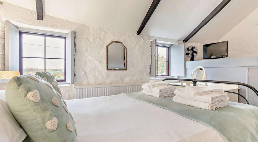 Photo of 1 Bed in Camelford