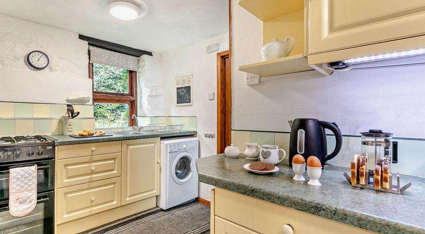 Photo of 1 Bed in Camelford