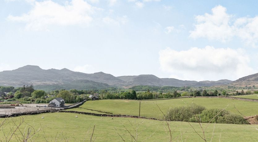 Photo of 2 Bryn Tirion