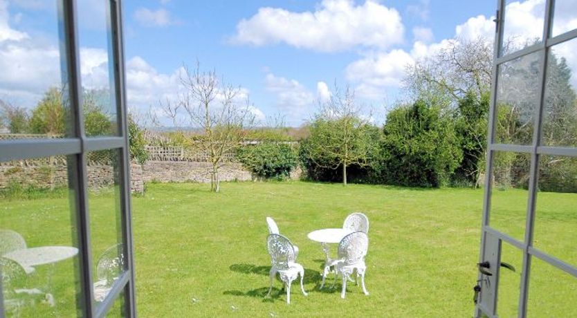 Photo of 3 Bed in Bristol