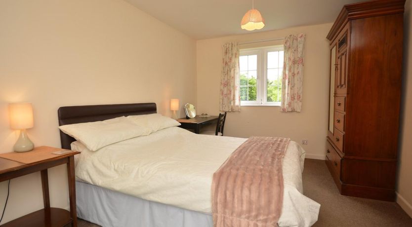 Photo of 3 Bed in Bristol