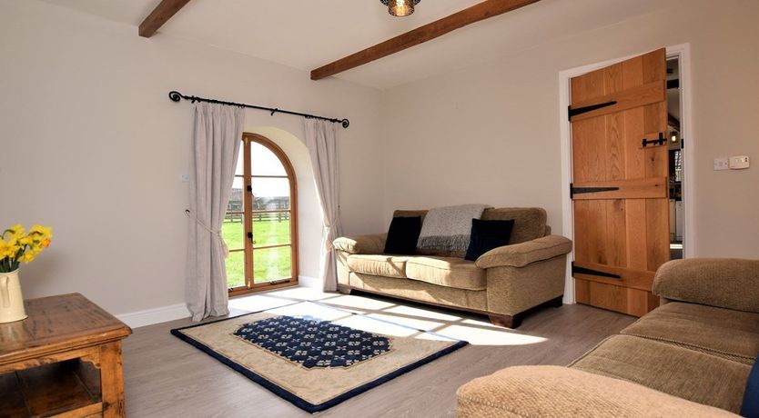 Photo of 3 Bed in Mark