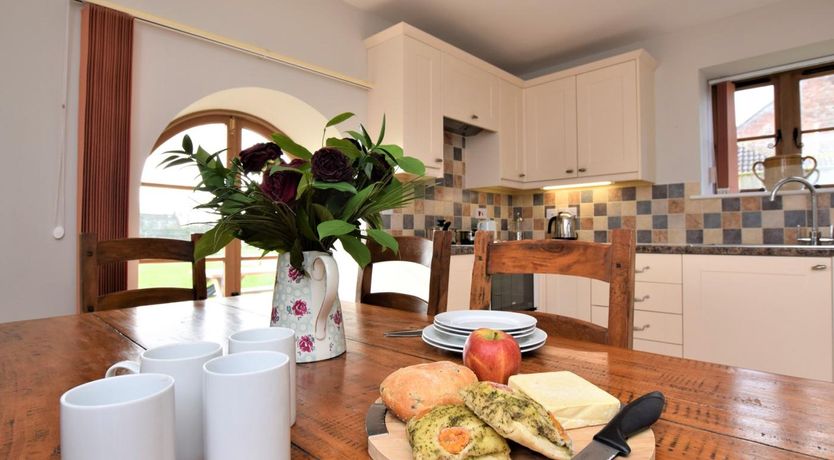 Photo of 3 Bed in Highbridge