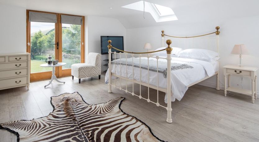 Photo of 4 Bed in Bridgwater