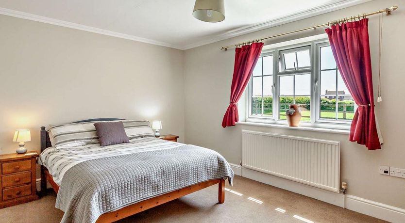 Photo of 2 Bed in Mark