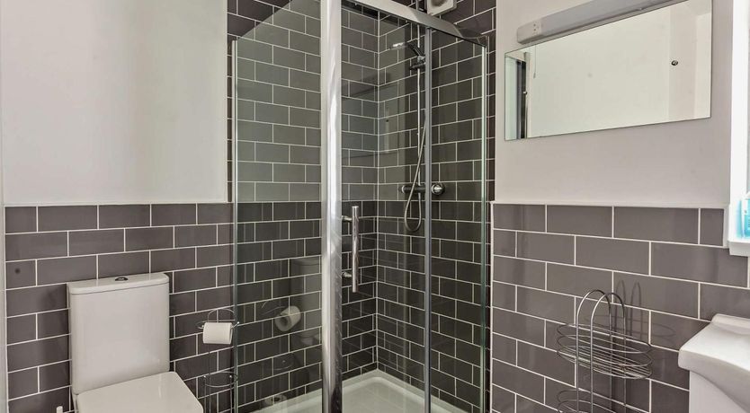 Photo of 2 Bed in Highbridge