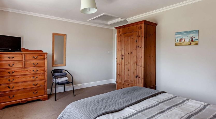 Photo of 2 Bed in Highbridge