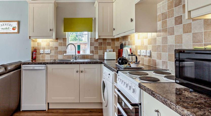 Photo of 2 Bed in Highbridge