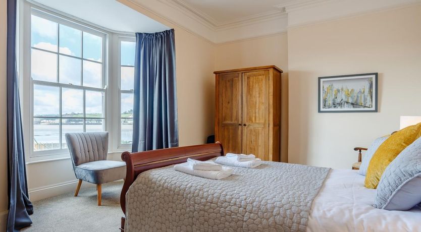 Photo of 7 Bed in Bideford