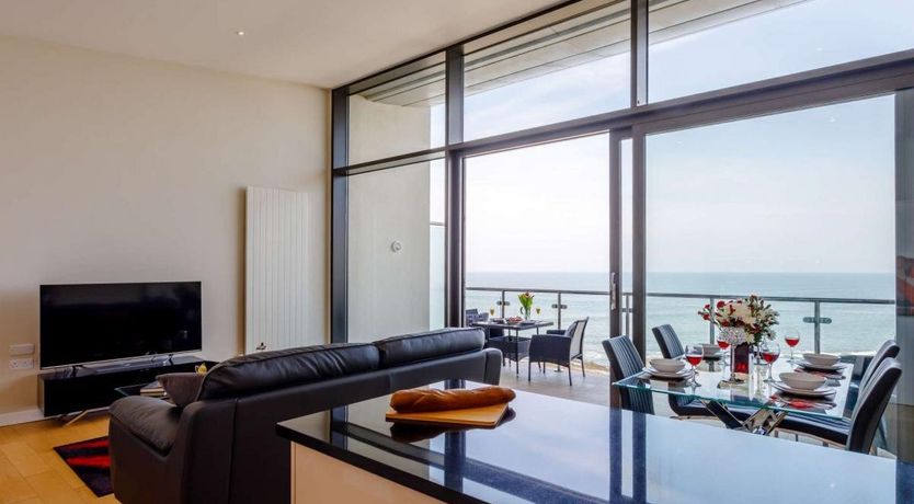 Photo of 2 Bed in Westward Ho