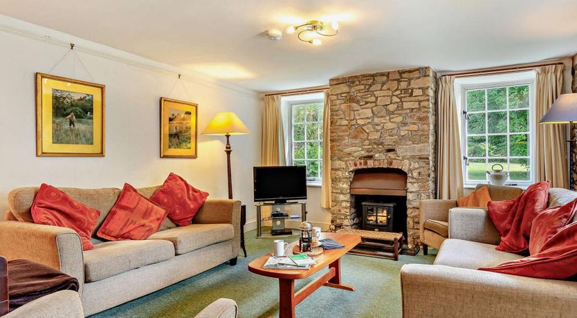 Photo of 4 Bed in Hartland